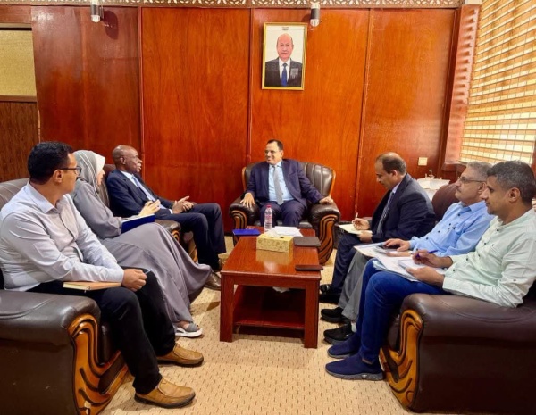 الوزير السقطري يبحث مع ممثل الفاو تنسيق العمل المشترك لاستكمال تنفيذ المشاريع التنموية الوزير السقطري يبحث مع ممثل الفاو تنسيق العمل المشترك لاستكمال تنفيذ المشاريع التنموية