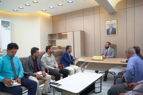محافظ أبين يناقش مع وزارة المياه والبيئة مشروع دعم التكيف مع التغيرات المناخية في وادي بنا محافظ أبين يناقش مع وزارة المياه والبيئة مشروع دعم التكيف مع التغيرات المناخية في وادي بنا