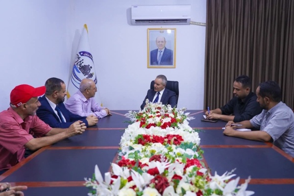 وزير الشؤون الاجتماعية والعمل يط لع على أنشطة جمعية يافع الخيرية والتنموية وزير الشؤون الاجتماعية والعمل يط لع على أنشطة جمعية يافع الخيرية والتنموية