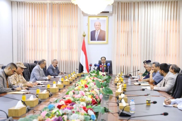 ينتظره الشعب منذ سنوات الحكومة الشرعية تتخذ قرار شجاع من وسط العاصمة عدن ينتظره الشعب منذ سنوات الحكومة الشرعية تتخذ قرار شجاع من وسط العاصمة عدن