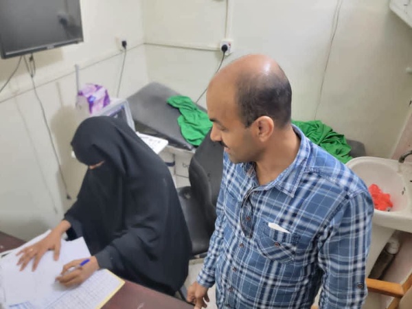 مدير صحة البريقة يبحث التحديات في المرافق الصحية بالمديرية مدير صحة البريقة يبحث التحديات في المرافق الصحية بالمديرية