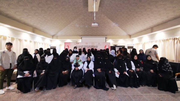وزير الدولة لشؤون المرأة تكامل الجهود الحكومية والمجتمعية ضرورة لتعزيز دعم النساء والأطفال المصابين بالسرطان