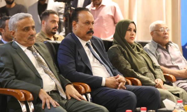 وزير الأشغال العامة والطرق يدشن ورشة حول تعزيز المرونة المجتمعية في عدن وزير الأشغال العامة والطرق يدشن ورشة حول تعزيز المرونة المجتمعية في عدن