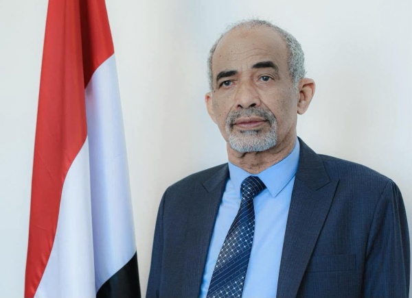 الفريق الصبيحي الهجوم الإرهابي الحوثي على معسكر العلم بشبوة يؤكد خطورة تهديدات المليشيات لأمن اليمن واستقراره الفريق الصبيحي الهجوم الإرهابي الحوثي على معسكر العلم بشبوة يؤكد خطورة تهديدات المليشيات لأمن اليمن واستقراره