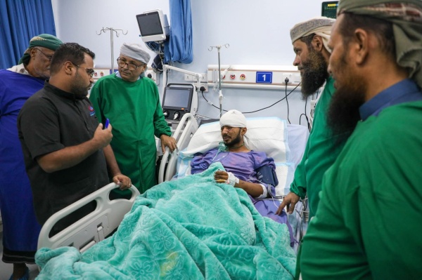 بتوجيهات المحرمي لجنة تتفق د جرحى انفجار الممدارة وتشكيل فريق طبي لنقل من يستدعي علاجهم في الخارج بتوجيهات المحرمي لجنة تتفق د جرحى انفجار الممدارة وتشكيل فريق طبي لنقل من يستدعي علاجهم في الخارج