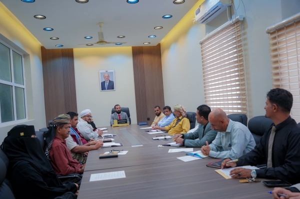 محافظ أبين يترأس اجتماع اللجنة التحضيرية للمجلس التنسيقي التوافقي ويؤكد أهمية تكاتف الجهود للنهوض بخدمات المحافظة محافظ أبين يترأس اجتماع اللجنة التحضيرية للمجلس التنسيقي التوافقي ويؤكد أهمية تكاتف الجهود للنهوض بخدمات المحافظة