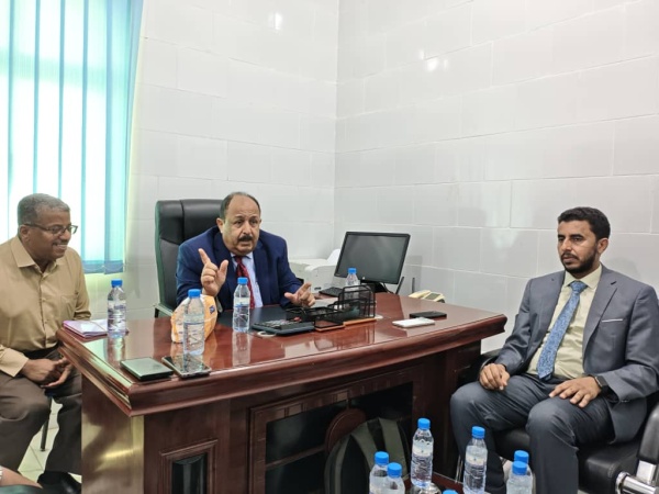 مدير البرنامج الوطني لمكافحة السرطان بوزارة الصحة والسكان يدشن وحدة علاج سرطان الطفل ويطلع على سير العمل بمركز الأورام بالمكلا مدير البرنامج الوطني لمكافحة السرطان بوزارة الصحة والسكان يدشن وحدة علاج سرطان الطفل ويطلع على سير العمل بمركز الأورام بالمكلا