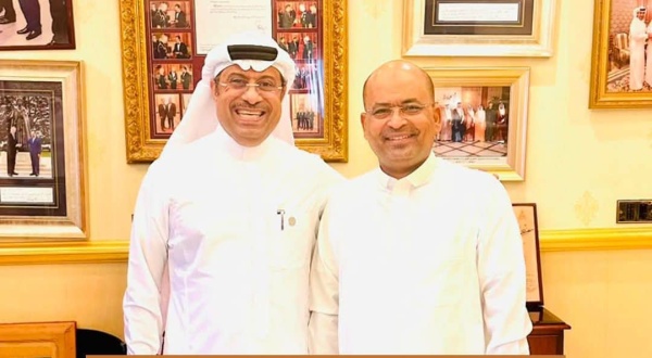 خنبش ورئيس مجلس رجال الأعمال السعودي اليمني بن محفوظ يبحثان في جدة توسيع الشراكة الاقتصادية وتعزيز الحضور الحضرمي خنبش ورئيس مجلس رجال الأعمال السعودي اليمني بن محفوظ يبحثان في جدة توسيع الشراكة الاقتصادية وتعزيز الحضور الحضرمي