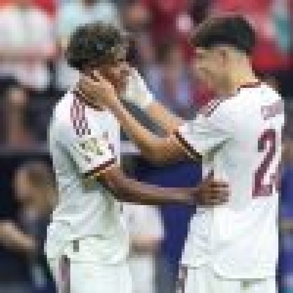 كوبارسي ويامال يترش حان لجائزة أفضل لاعب شاب في المونديال كوبارسي ويامال يترش حان لجائزة أفضل لاعب شاب في المونديال