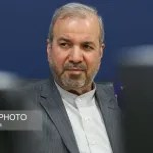 التشییع المهیب للقائد الشهید في العراق فتح فصلا جدیدا في علاقات طهران وبغداد التشییع المهیب للقائد الشهید في العراق فتح فصلا جدیدا في علاقات طهران وبغداد