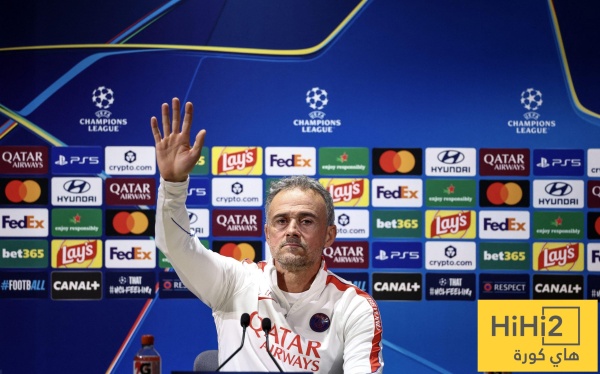 إنريكي يعترف بتشجيع برشلونة لكن المواجهة الأوروبية لها حسابات أخرى إنريكي يعترف بتشجيع برشلونة لكن المواجهة الأوروبية لها حسابات أخرى