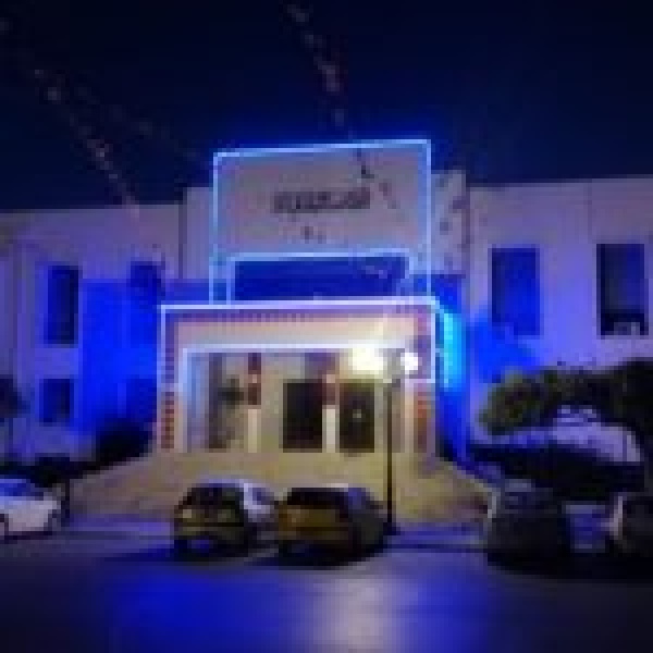 بين حلق الوادي والمرسى وطريق بنزرت شوارع مظلمة والسلطات الجهوية تغط في نوم عميق بين حلق الوادي والمرسى وطريق بنزرت شوارع مظلمة والسلطات الجهوية تغط في نوم عميق
