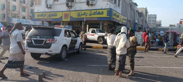 قوات الأمن الوطني تؤم ن ساحة العروض بعدن وتنجح في تنظيم الحشود خلال احتفالات ثورة 14 أكتوبر