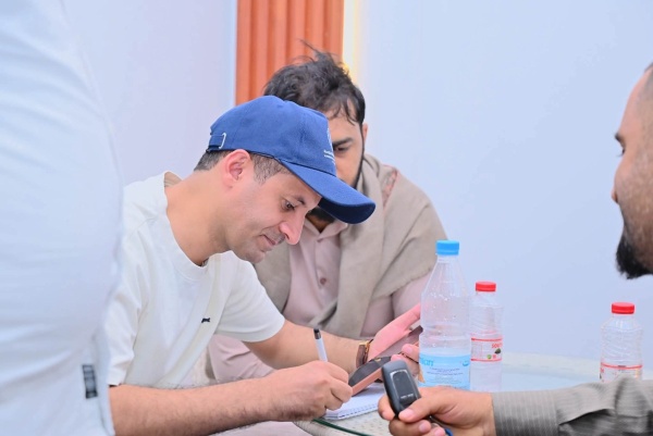 سوق الطاقة الراعبي تراهن على دمج السيارات الكهربائية بالطاقة الشمسية في اليمن