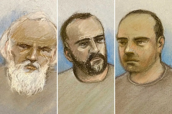 بدأت محاكمة ثلاثة إيرانيين في لندن يوم الثلاثاء بتهمة إجراء عمليات مراقبة لطهران للتحضير لهجوم عنيف ضد صحفي واحد على الأقل مقيم في العاصمة البريطانية بدأت محاكمة ثلاثة إيرانيين في لندن يوم الثلاثاء بتهمة إجراء عمليات مراقبة لطهران للتحضير لهجوم عنيف ضد صحفي واحد على الأقل مقيم في العاصمة البريطانية