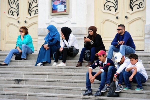 58 من شباب تونس متفائلون بالمستقبل 58 من شباب تونس متفائلون بالمستقبل