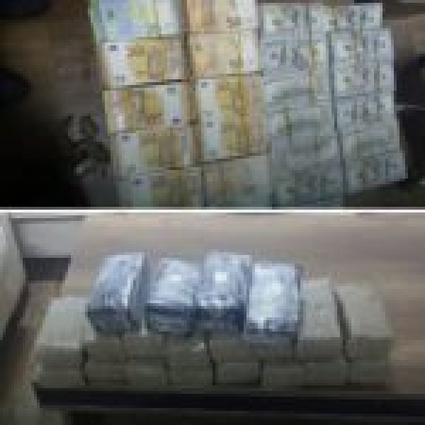 ليبيا تعلن إحباط محاولة تهريب مبلغ هام من العملة الصعبة عبر معبر رأس جدير ليبيا تعلن إحباط محاولة تهريب مبلغ هام من العملة الصعبة عبر معبر رأس جدير