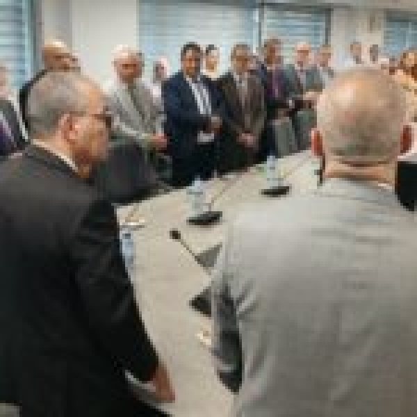 وزير الإقتصاد والتخطيط يشرف على حفل إستقبال بمناسبة المصادقة على قانون المخطط التنموي 2026 2030 وزير الإقتصاد والتخطيط يشرف على حفل إستقبال بمناسبة المصادقة على قانون المخطط التنموي 2026 2030