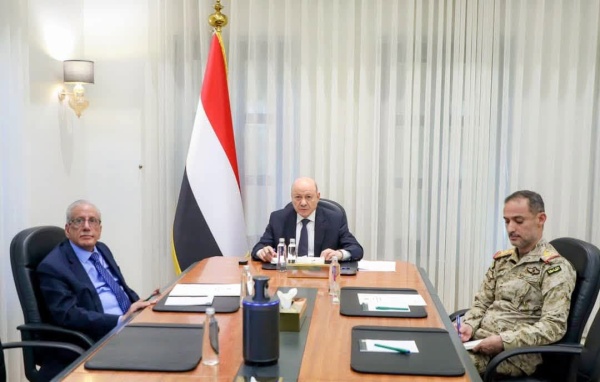 حرض مؤسساته على رفض أي تغييرات واستعان بـ الإخوان العليمي يقود تمرد ا جديد ا على السعودية