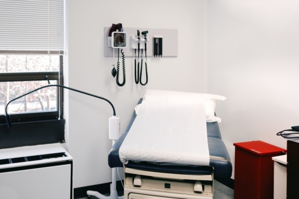 ارتفعت أقساط برنامج obamacare هذا العام ويظهر تحليل جديد أنه من المحتمل أن يحدث ذلك مرة أخرى في عام 2027 ارتفعت أقساط برنامج obamacare هذا العام ويظهر تحليل جديد أنه من المحتمل أن يحدث ذلك مرة أخرى في عام 2027