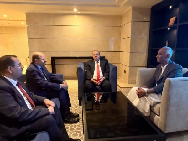 رئيس مجلس النواب يلتقي رئيس الوزراء لمناقشة الأوضاع العامة على الساحة الوطنية رئيس مجلس النواب يلتقي رئيس الوزراء لمناقشة الأوضاع العامة على الساحة الوطنية
