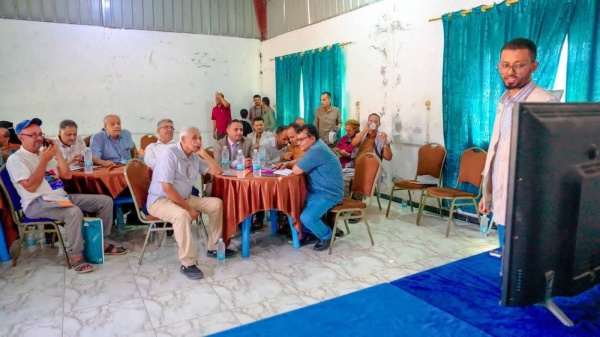 برعاية محافظ الضالع ديفرستي تستعرض أنشطتها أمام السلطة المحلية بمحافظة الضالع برعاية محافظ الضالع ديفرستي تستعرض أنشطتها أمام السلطة المحلية بمحافظة الضالع