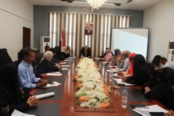 اللجنة الفنية لتعزيز نظام عدالة الأحداث تعقد اجتماعها الدوري وتقر عددا من التوصيات