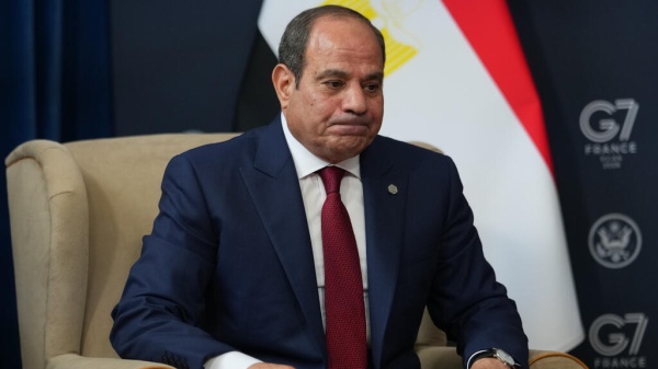مصر تطرد دبلوماسيا إثيوبي ا تطبيقا لمبدأ المعاملة بالمثل وسط تصاعد التوتر في تيغراي مصر تطرد دبلوماسيا إثيوبي ا تطبيقا لمبدأ المعاملة بالمثل وسط تصاعد التوتر في تيغراي