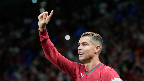 الاتحاد البرتغالي لكرة القدم يؤكد أن كريستيانو رونالدو موقوف موقتا ويعلن فتح إجراء انضباطي بحقه