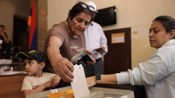حزب باشينيان يتصدر النتائج الأولية في انتخابات أرمينيا البرلمانية