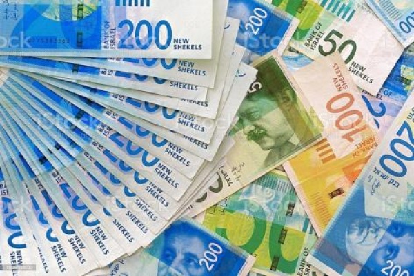 العملات مقابل الشيكل الدولار 3 08 الدينار 4 34 اليورو 3 49