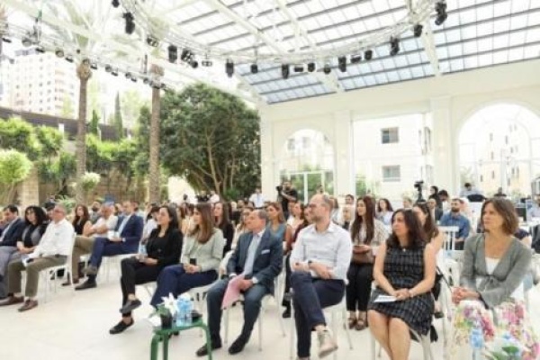 مسرعة الأعمال فلو و flat6labs وسويسرا تطلق برنامج piec scaleup برنامج متكامل لتطوير المشاريع الريادية الفلسطينية