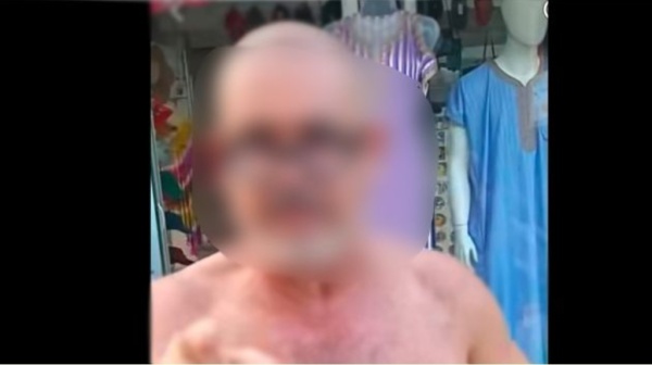عاجل بعد الضجة التي أثارها الفيديو النيابة العمومية تفتح بحث ضد صاحب محل امتنع عن بيع الماء للحرفاء عاجل بعد الضجة التي أثارها الفيديو النيابة العمومية تفتح بحث ضد صاحب محل امتنع عن بيع الماء للحرفاء