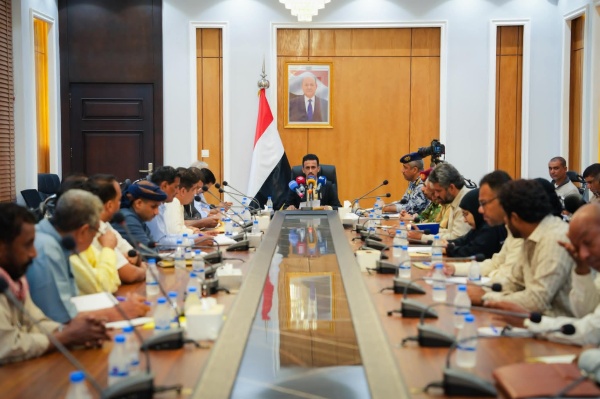 تنفيذي حضرموت يستمع لإحاطة عاجلة حول الكهرباء ويطالب الحكومة بالتدخل العاجل تنفيذي حضرموت يستمع لإحاطة عاجلة حول الكهرباء ويطالب الحكومة بالتدخل العاجل