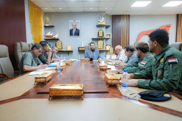 محافظ العاصمة عدن يناقش مع رئيس مصلحة السجون ومدير الأمن أوضاع النزلاء وتعزيز التنسيق مع النيابة والقضاء محافظ العاصمة عدن يناقش مع رئيس مصلحة السجون ومدير الأمن أوضاع النزلاء وتعزيز التنسيق مع النيابة والقضاء