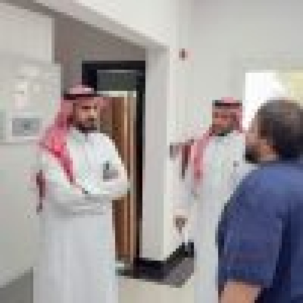 مدير عام بيئة مكة يزور مختبر صحة وسلامة الأسماك بجدة