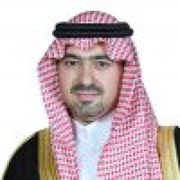 نائب أمير منطقة تبوك يواسي محافظ تيماء في وفاة شقيقته
