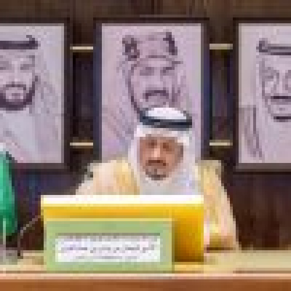 بحضور رئيس مجلس أمناء الجامعة الأمير فيصل بن بندر يبارك تدشين كلية الطب والمستشفى الجامعي في جامعة الأمير سلطان