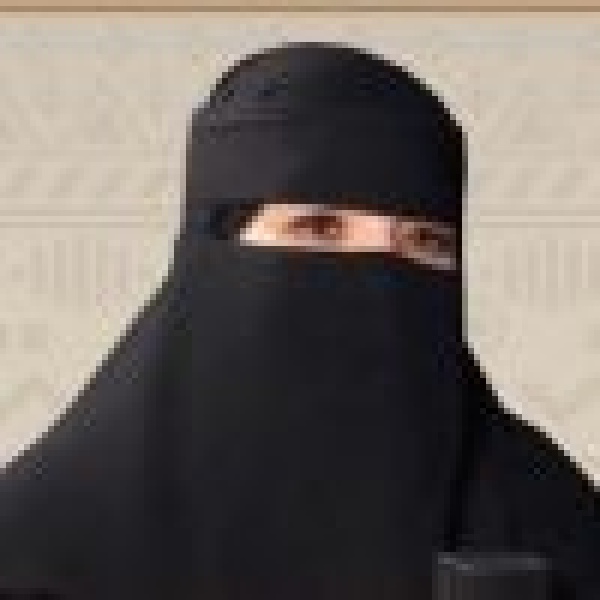 د حصة المفرح نائب ا لرئيس تحرير مجلة الدراسات الثقافية والأنثروبولوجية