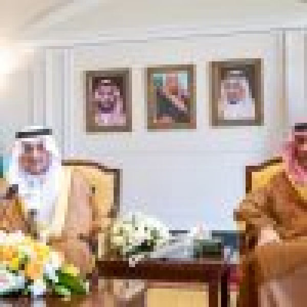 أمير منطقة تبوك وبحضور وزير البلديات والإسكان يرعى حفل توقيع عقود خدمية وإسكانية واستثمارية بتكلفة إجمالية تتجاوز 2 مليار و300 مليون ريال أمير منطقة تبوك وبحضور وزير البلديات والإسكان يرعى حفل توقيع عقود خدمية وإسكانية واستثمارية بتكلفة إجمالية تتجاوز 2 مليار و300 مليون ريال