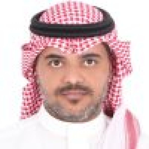 الشمسان مستشارا إعلاميا لكليات عنيزة