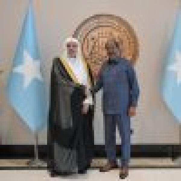 رئيس جمهورية الصومال الفيدرالية يستقبل أمين عام رابطة العالم الإسلامي