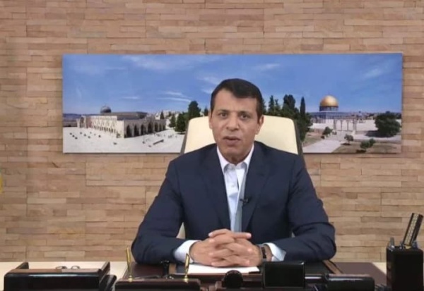 مهندس استسلام حماس كيف أقنع محمد دحلان الحركة بنزع سلاحها مهندس استسلام حماس كيف أقنع محمد دحلان الحركة بنزع سلاحها