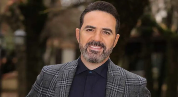 وائل جسار ي ثير الجدل أنا لا أعرف هذا الفنان وائل جسار ي ثير الجدل أنا لا أعرف هذا الفنان