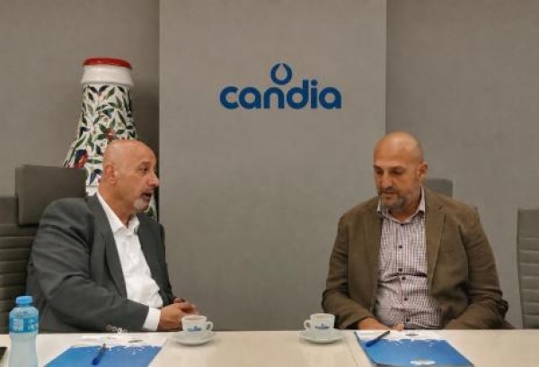 شركة الطيف للألبان والمنتجات الغذائية كانديا وجمعية الشبان المسيحية القدس توقعان اتفاقية لدعم طلبة مركز التدريب المهني بأريحا شركة الطيف للألبان والمنتجات الغذائية كانديا وجمعية الشبان المسيحية القدس توقعان اتفاقية لدعم طلبة مركز التدريب المهني بأريحا