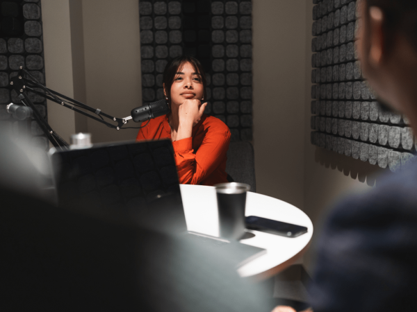 صناع الأخبار يعيدون تشكيل السياسة والإعلام هل تنافس المنصات الصحافة التقليدية إعلام صناع الأخبار يعيدون تشكيل السياسة والإعلام هل تنافس المنصات الصحافة التقليدية إعلام