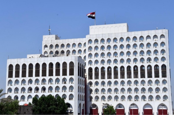 الخارجية العراقية تدين الهجمات على الأردن والبحرين والكويت وتحذر من اتساع التصعيد الخارجية العراقية تدين الهجمات على الأردن والبحرين والكويت وتحذر من اتساع التصعيد