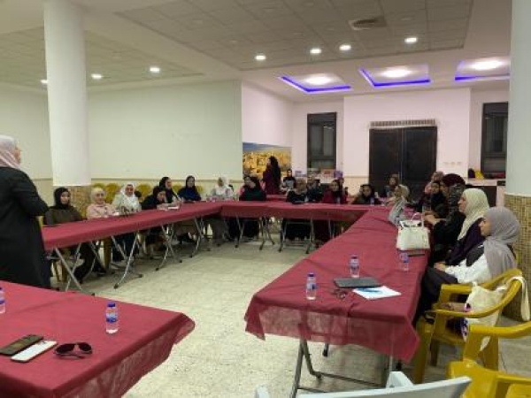 جمعية المرأة العاملة للتنمية تنظم لقاء مساءلة مجتمعية في قاعة بلدية نعلين لتعزيز مشاركة النساء في التخطيط والتنمية المحلية