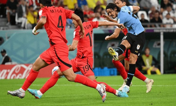الأوروجواي يسقط في فخ التعادل أمام كوريا الجنوبية بـ كأس العالم 2022