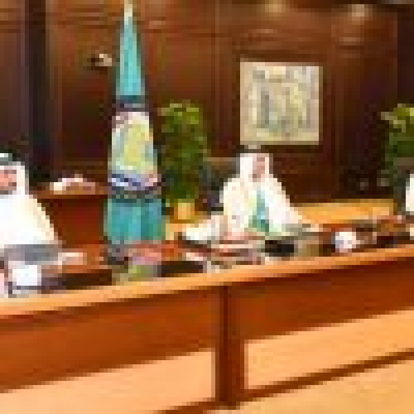 أمين مجلس التعاون ووزير الخارجية المصري يؤكدان متانة العلاقات الخليجية المصرية